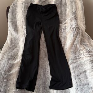 Athleta Girl High Rise Chit Chat Flare
Black, size M 8-10